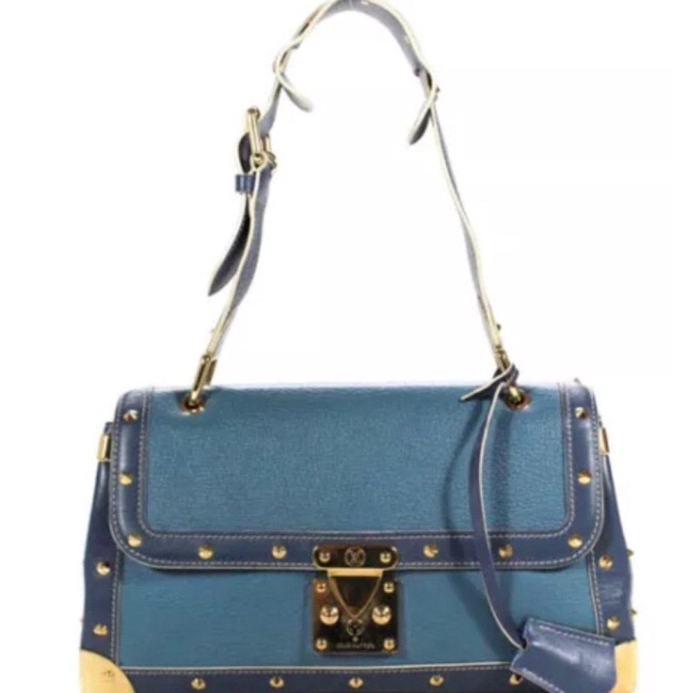 🔥🔥SOLD🔥🔥LOUIS VUITTON classy handbag.